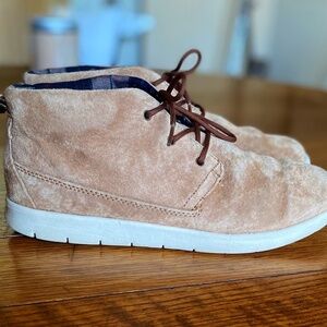 Ugg Canoe Tan Suede Leather Boots Chukka Lace-up Boys Size 6
